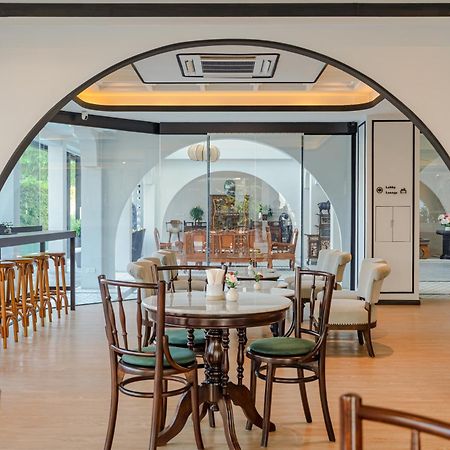 Anona Beachfront Phuket Resort-Sha Extra Plus Patong Esterno foto