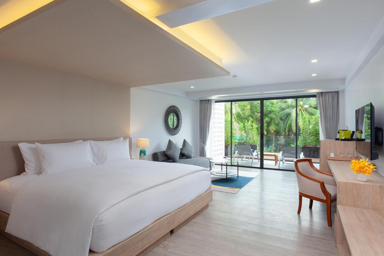 Anona Beachfront Phuket Resort-Sha Extra Plus Patong Esterno foto