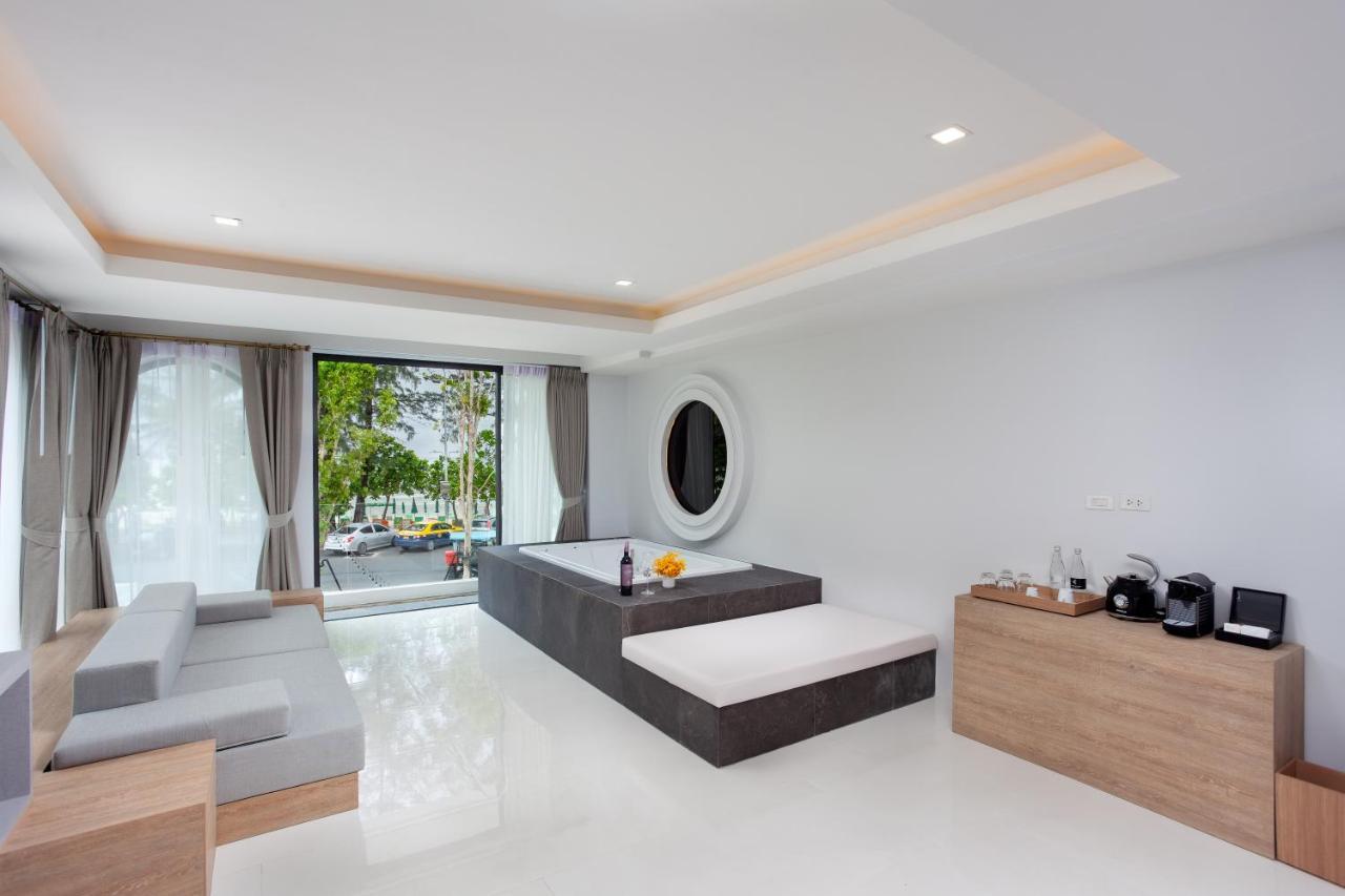 Anona Beachfront Phuket Resort-Sha Extra Plus Patong Esterno foto