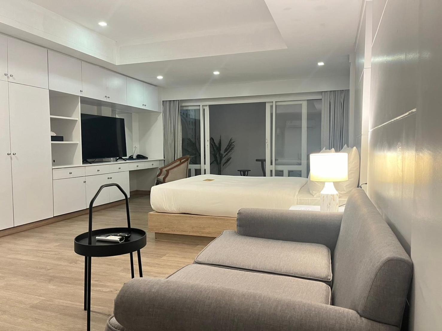 Anona Beachfront Phuket Resort-Sha Extra Plus Patong Esterno foto